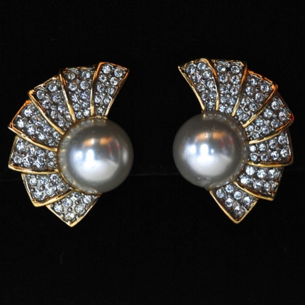 Vintage Butler Resin Pearl & Pave Crystal Glamorous Ear Clips sparkling high end